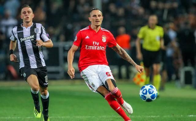 每场比赛都 每场比赛都